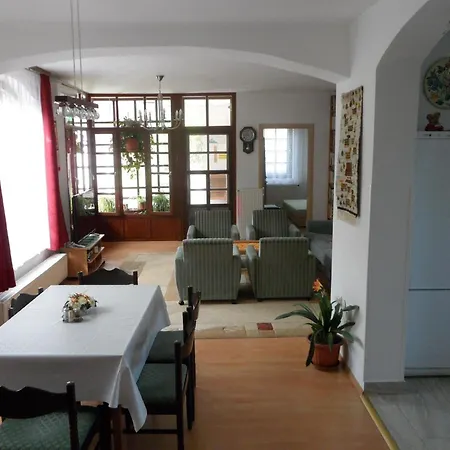 Komfortables Mit Privatem Pool * Balatonföldvár