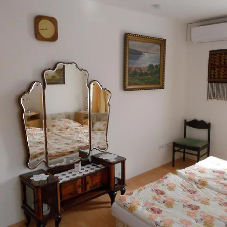 Apartman Komfortables Mit Privatem Pool
