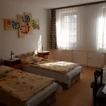 Komfortables Mit Privatem Pool Balatonföldvár